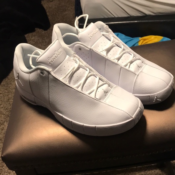 Jordan ET 2 - Picture 1 of 3